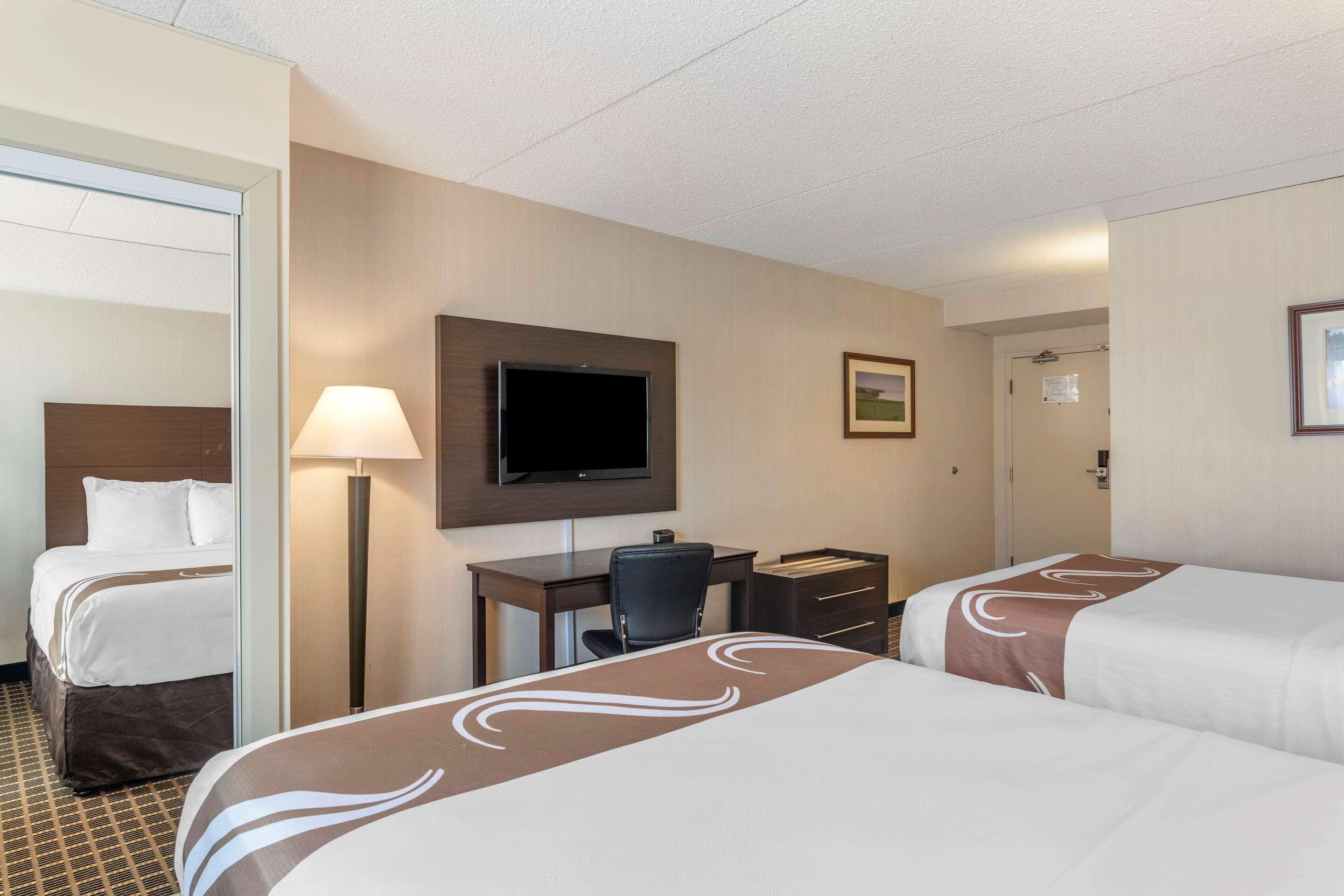 Quality Inn & Suites Garden Of The Gulf Summerside Exterior foto