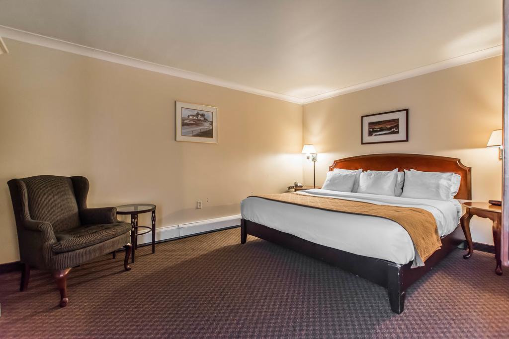 Quality Inn & Suites Garden Of The Gulf Summerside Exterior foto