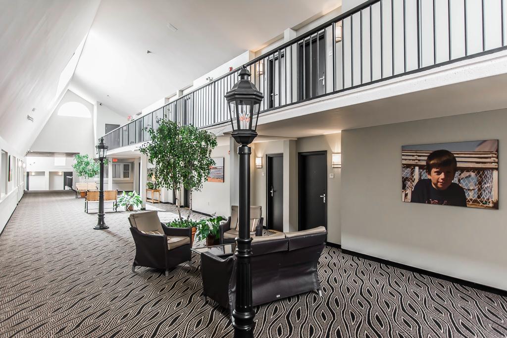 Quality Inn & Suites Garden Of The Gulf Summerside Exterior foto