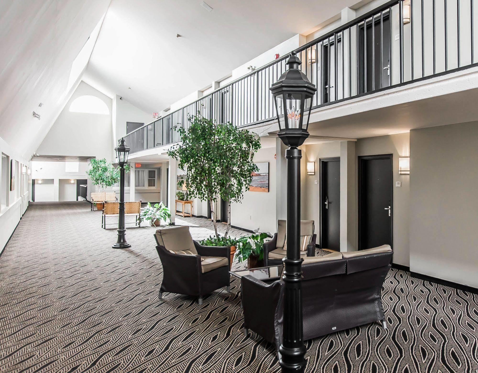 Quality Inn & Suites Garden Of The Gulf Summerside Exterior foto